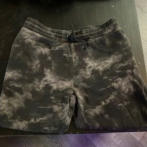 Large jogging pants